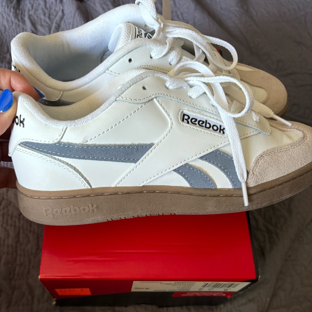 Women’s Reebok shoes